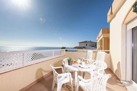 Ramada Hotel & Suites By Wyndham - 21