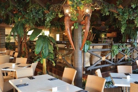 Ramada Hotel & Suites By Wyndham - 32