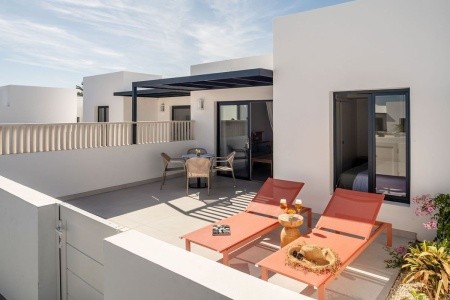 Kanárske ostrovy Lanzarote Nazaret Beach 15 dňový pobyt Bez stravy Letecky Letisko: Praha May 2026 (26/05/26- 9/06/26)