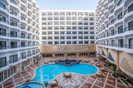 Azal Pyramids (Ex. Golden Tulip Narmer Pyramids) - 3