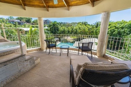 Tamarindo Diria Beach Resort - 9