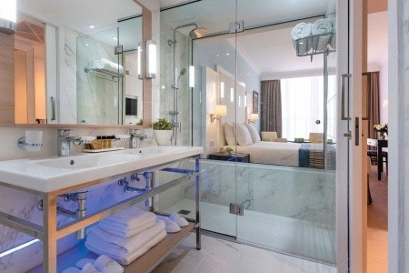 Olympic Lagoon Resort - 13