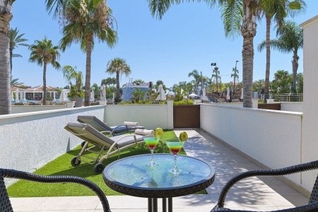 Olympic Lagoon Resort - 17