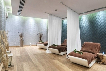 Olympic Lagoon Resort - 22