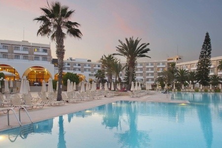 Louis Phaethon Beach - 4