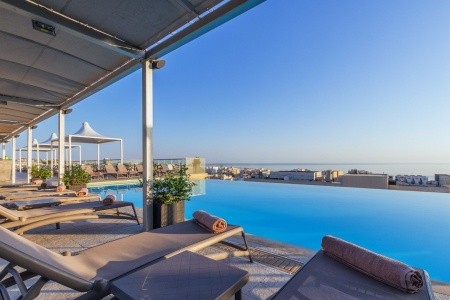 Malta, Sliema, Ax The Palace, za <span>31.829</span> Kč