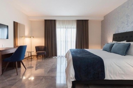 The Duke Boutique - 8