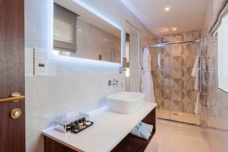 The Duke Boutique - 10