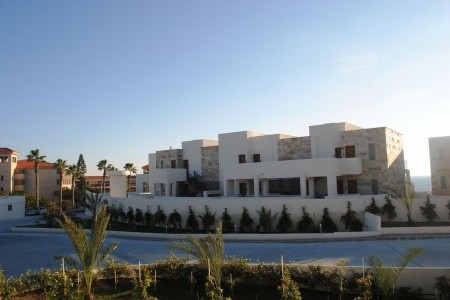 Cyprus Paphos (Pafos) Amphora & Suites 8 dňový pobyt Polpenzia Letecky Letisko: Praha April 2026 ( 6/04/26-13/04/26)