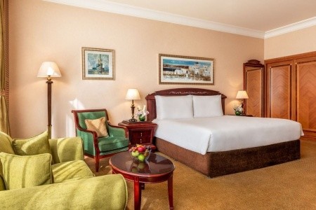 Spojené arabské emiráty Abu Dhabi Al Raha Beach Resort 6 dňový pobyt Raňajky Letecky Letisko: Praha August 2026 (27/08/26- 1/09/26)