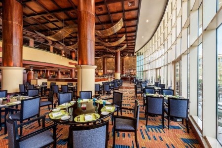 Spojené arabské emiráty Abu Dhabi Al Raha Beach Resort 6 dňový pobyt Raňajky Letecky Letisko: Praha August 2026 (27/08/26- 1/09/26)