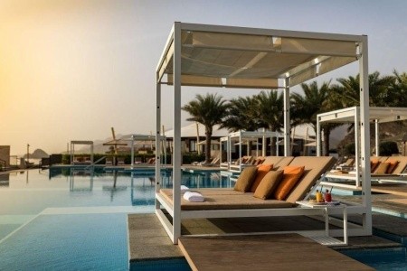 Spojené arabské emiráty Fujairah Intercontinental Fujairah Resort 7 dňový pobyt Polpenzia Letecky Letisko: Praha September 2026 ( 4/09/26-10/09/26)