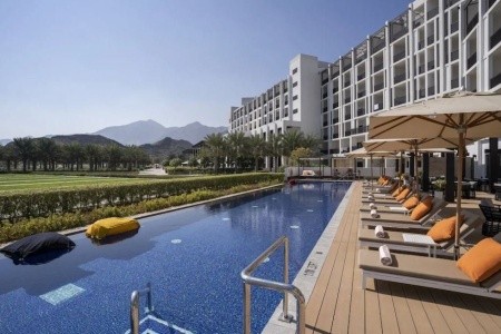Spojené arabské emiráty Fujairah Intercontinental Fujairah Resort 7 dňový pobyt Polpenzia Letecky Letisko: Praha September 2026 ( 4/09/26-10/09/26)