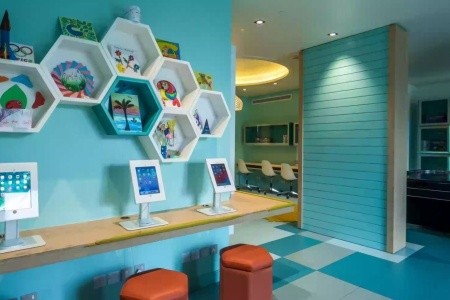 Spojené arabské emiráty Fujairah Intercontinental Fujairah Resort 7 dňový pobyt Polpenzia Letecky Letisko: Praha September 2026 ( 4/09/26-10/09/26)