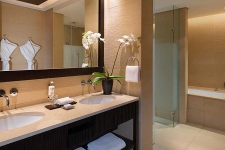 Spojené arabské emiráty Dubaj Anantara Dubai The Palm Resort & Spa 12 dňový pobyt Polpenzia Letecky Letisko: Praha October 2026 ( 5/10/26-16/10/26)