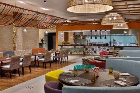 Spojené arabské emiráty Dubaj Anantara Dubai The Palm Resort & Spa 12 dňový pobyt Polpenzia Letecky Letisko: Praha October 2026 ( 5/10/26-16/10/26)