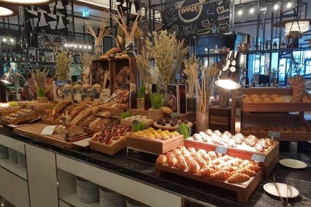 Spojené arabské emiráty Dubaj Hilton Dubai Palm Jumeirah 11 dňový pobyt Polpenzia Letecky Letisko: Praha February 2026 (20/02/26- 2/03/26)