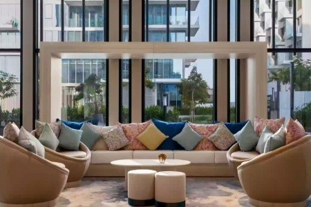 Spojené arabské emiráty Dubaj Voco Dubai The Palm 4 dňový pobyt Plná penzia Letecky Letisko: Praha September 2026 ( 6/09/26- 9/09/26)