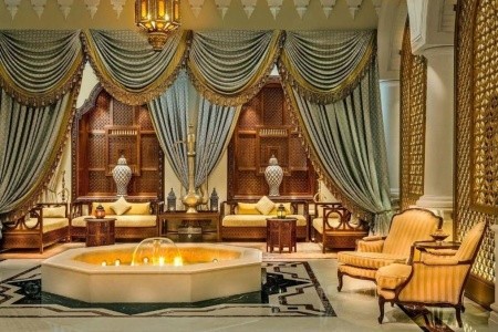 Spojené arabské emiráty Dubaj Ritz Carlton 8 dňový pobyt Raňajky Letecky Letisko: Praha July 2026 (11/07/26-18/07/26)