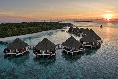 Maldivy  Adaaran Select Meedhupparu 8 dňový pobyt All Inclusive Letecky Letisko: Praha April 2026 (23/04/26-30/04/26)