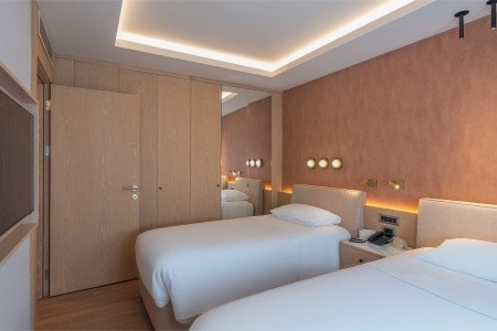 Turecko Belek Gloria Golf Resort 12 dňový pobyt All Inclusive Letecky Letisko: Viedeň March 2026 (22/03/26- 2/04/26)