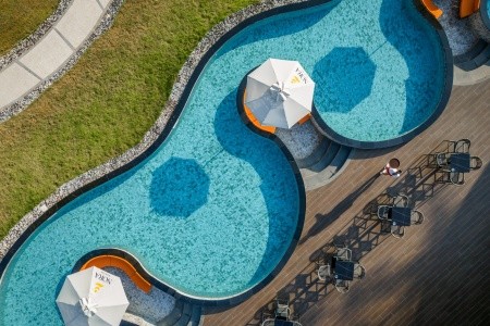 Amora Beach Resort Phuket - 11