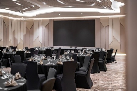 Amora Beach Resort Phuket - 25