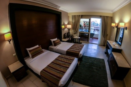 Regency Plaza Aquapark & Spa - 52