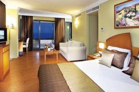 Turecko Kemer Limak Limra Resort 4 dňový pobyt Ultra All inclusive Letecky Letisko: Praha July 2026 ( 8/07/26-11/07/26)