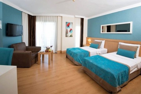 Turecko Kemer Limak Limra Resort 4 dňový pobyt Ultra All inclusive Letecky Letisko: Praha July 2026 ( 8/07/26-11/07/26)