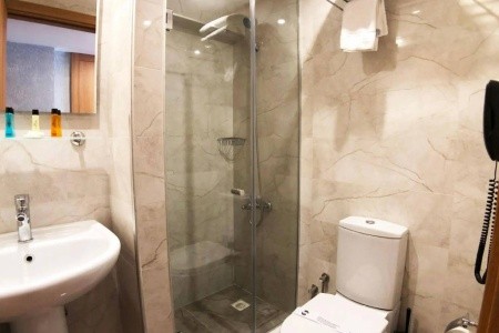 Francúzsko Azúrove pobrežie (Francúzska riviéra) Okko Hotels Cannes Centre 5 dňový pobyt Raňajky Vlastná August 2026 ( 5/08/26- 9/08/26)