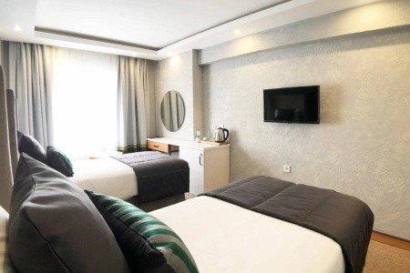 Francúzsko Azúrove pobrežie (Francúzska riviéra) Okko Hotels Cannes Centre 5 dňový pobyt Raňajky Vlastná August 2026 ( 5/08/26- 9/08/26)