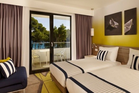 Park Plaza Arena - 13