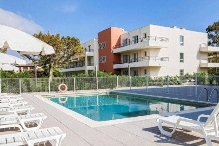 Comfort Suites Cannes Mandelieu - 2