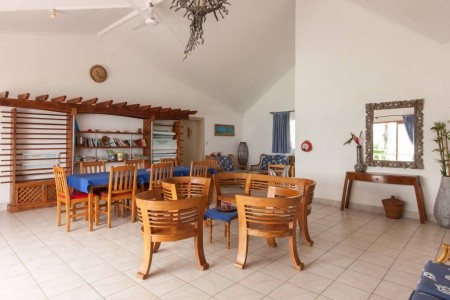 Seychely Mahé Le Relax Hotel And Restaurant 12 dňový pobyt Raňajky Letecky Letisko: Viedeň December 2025 ( 6/12/25-17/12/25)