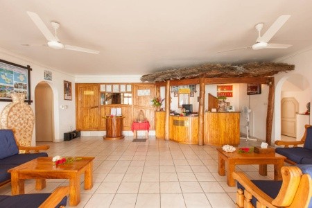 Seychely Mahé Le Relax Hotel And Restaurant 12 dňový pobyt Raňajky Letecky Letisko: Viedeň December 2025 ( 6/12/25-17/12/25)