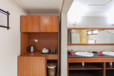 Seychely Mahé Le Relax Hotel And Restaurant 12 dňový pobyt Raňajky Letecky Letisko: Viedeň December 2025 ( 6/12/25-17/12/25)