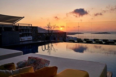 Grécko Mykonos Myconian Korali Relais And Chateaux 15 dňový pobyt Polpenzia Letecky Letisko: Viedeň September 2026 (14/09/26-28/09/26)