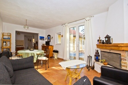 Robinzonáda 3298-3307 - 26