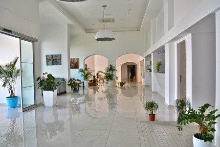 Melini Hotel Suites - 4