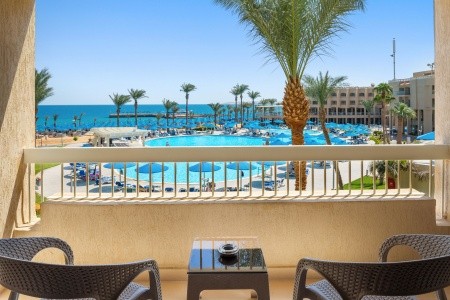 Egypt Hurghada Beach Albatros Resort 10 dňový pobyt Ultra All inclusive Letecky Letisko: Praha April 2026 (13/04/26-22/04/26)