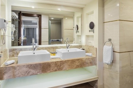 Egypt Hurghada Beach Albatros Resort 10 dňový pobyt Ultra All inclusive Letecky Letisko: Praha April 2026 (13/04/26-22/04/26)