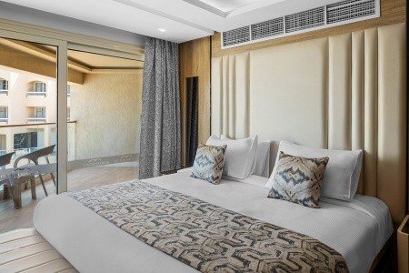 Egypt Hurghada Beach Albatros Resort 10 dňový pobyt Ultra All inclusive Letecky Letisko: Praha April 2026 (13/04/26-22/04/26)