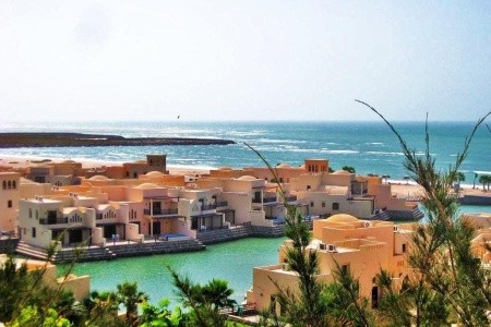 Spojené arabské emiráty Ras Al Khaimah The Cove Rotana Resort 12 dňový pobyt Raňajky Letecky Letisko: Praha October 2026 ( 2/10/26-13/10/26)