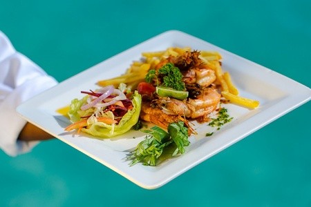 Maldivy Južný Atol Male Embudu Village 11 dňový pobyt Plná penzia Letecky Letisko: Praha December 2025 (15/12/25-25/12/25)