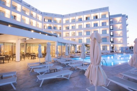 Cyprus Protaras Evalena Beach 4 dňový pobyt Polpenzia Letecky Letisko: Praha June 2026 (20/06/26-23/06/26)