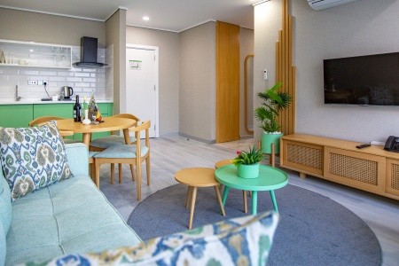 Cyprus Severný Cyprus La Terrazza 8 dňový pobyt Raňajky Letecky Letisko: Praha July 2026 (31/07/26- 7/08/26)