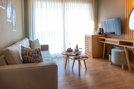 Cyprus Severný Cyprus La Terrazza 8 dňový pobyt Raňajky Letecky Letisko: Praha July 2026 (31/07/26- 7/08/26)