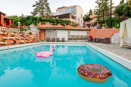 Grécko Korfu Victoria Hill 16 dňový pobyt Raňajky Letecky Letisko: Praha July 2026 (14/07/26-29/07/26)