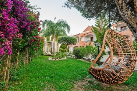 Grécko Korfu Victoria Hill 16 dňový pobyt Raňajky Letecky Letisko: Praha July 2026 (14/07/26-29/07/26)